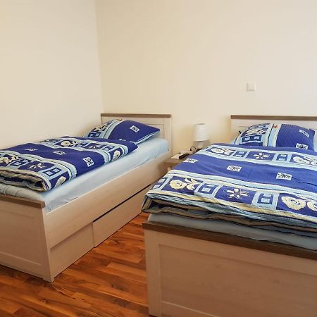 Ferienwohnung- Sarah Hahnstatten Ngoại thất bức ảnh
