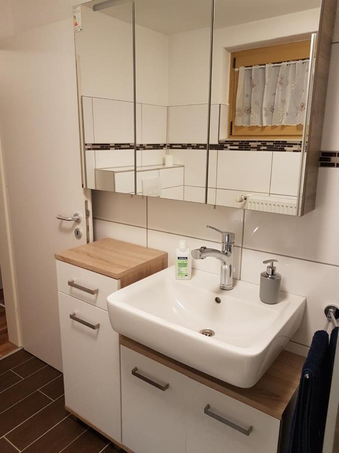 Ferienwohnung- Sarah Hahnstatten Ngoại thất bức ảnh
