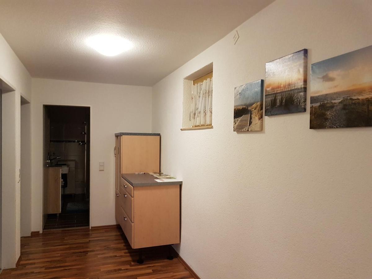 Ferienwohnung- Sarah Hahnstatten Ngoại thất bức ảnh
